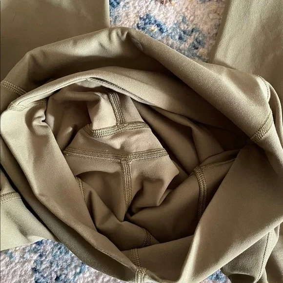 Lululemon Unlimit high rise leggings 25” bronze green side 4 nulu - Picture 5 of 5